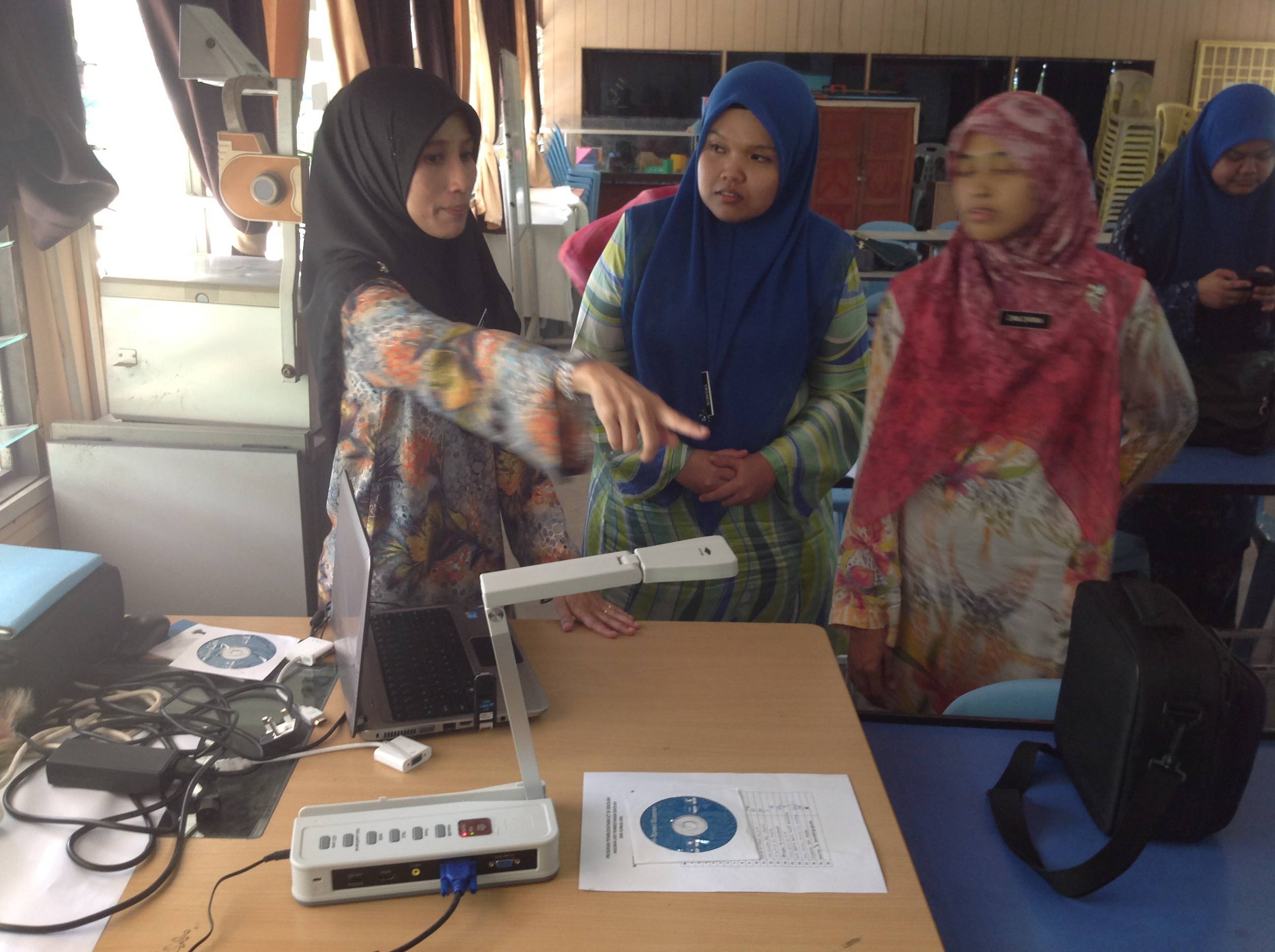 LDP : Bengkel Peralatan ICT Bilik Tayangan (Siri 1)