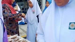 Agihan Door Gift Sempena Selamat Kembali ke sekolah dan Ihya Ramadhan
